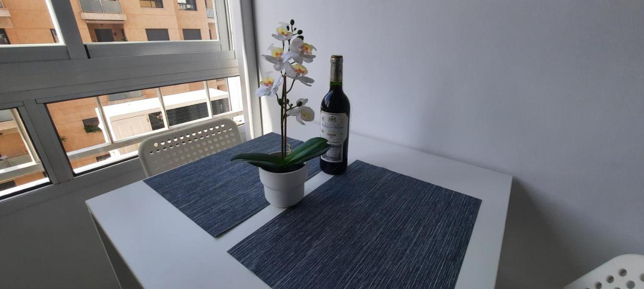 Estudio Torremolinos Centro By Ava Apartments Wifi Y Smart Tv Zewnętrze zdjęcie